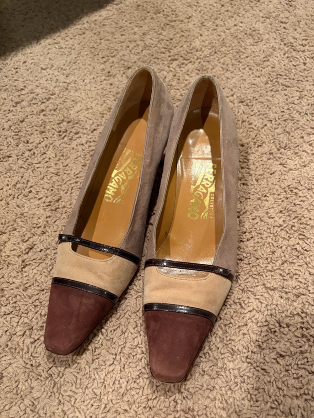 Vintage Farragamo Suede color block kitten heels